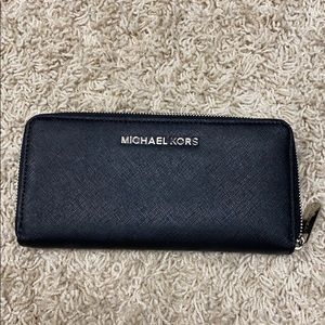 Michael Kors Jet Set Wallet
